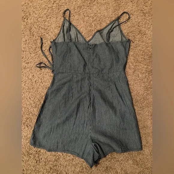 Blashe Blue & White Striped Romper. Size Medium. - Picture 9 of 9
